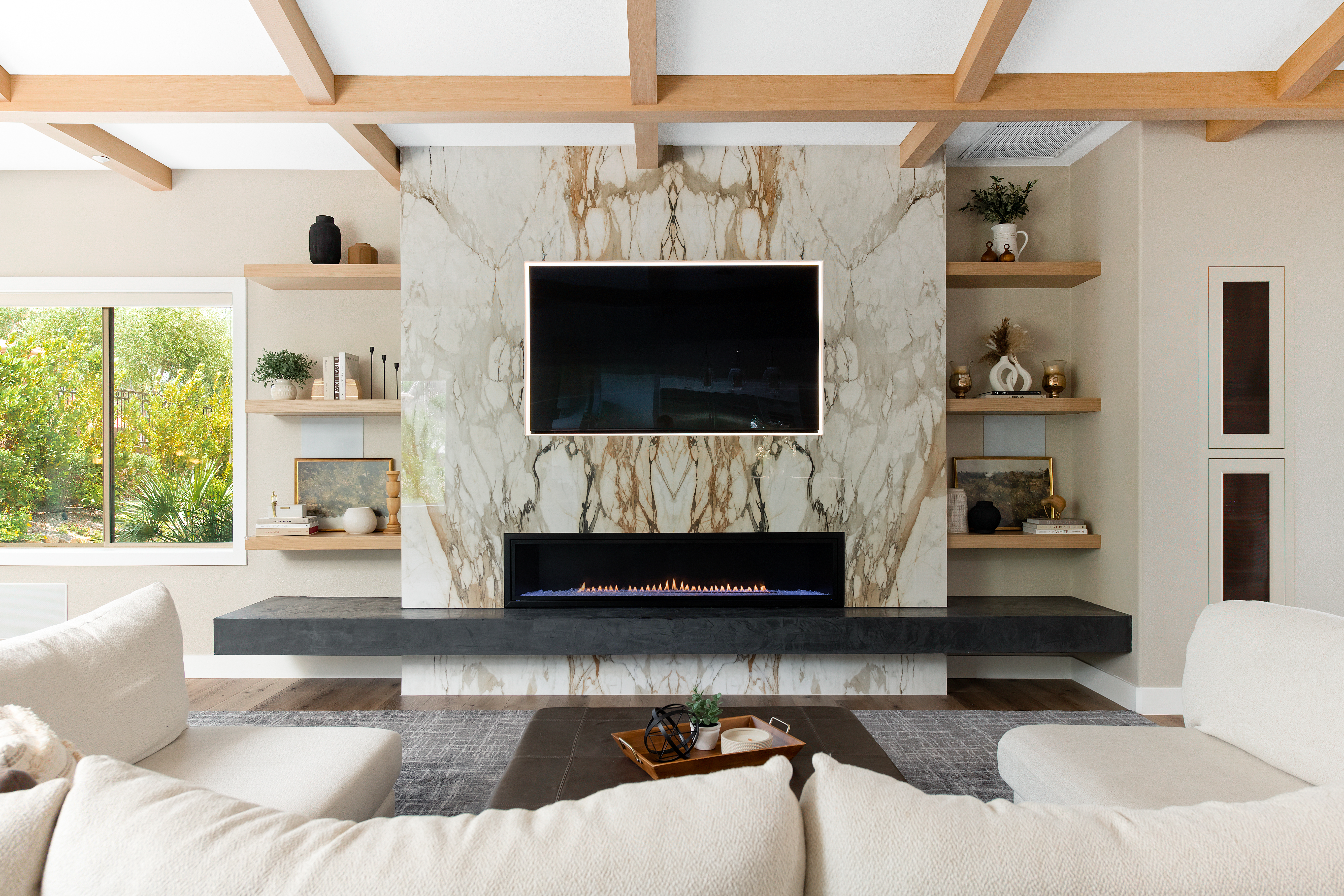The Alps — Fireplace & Living